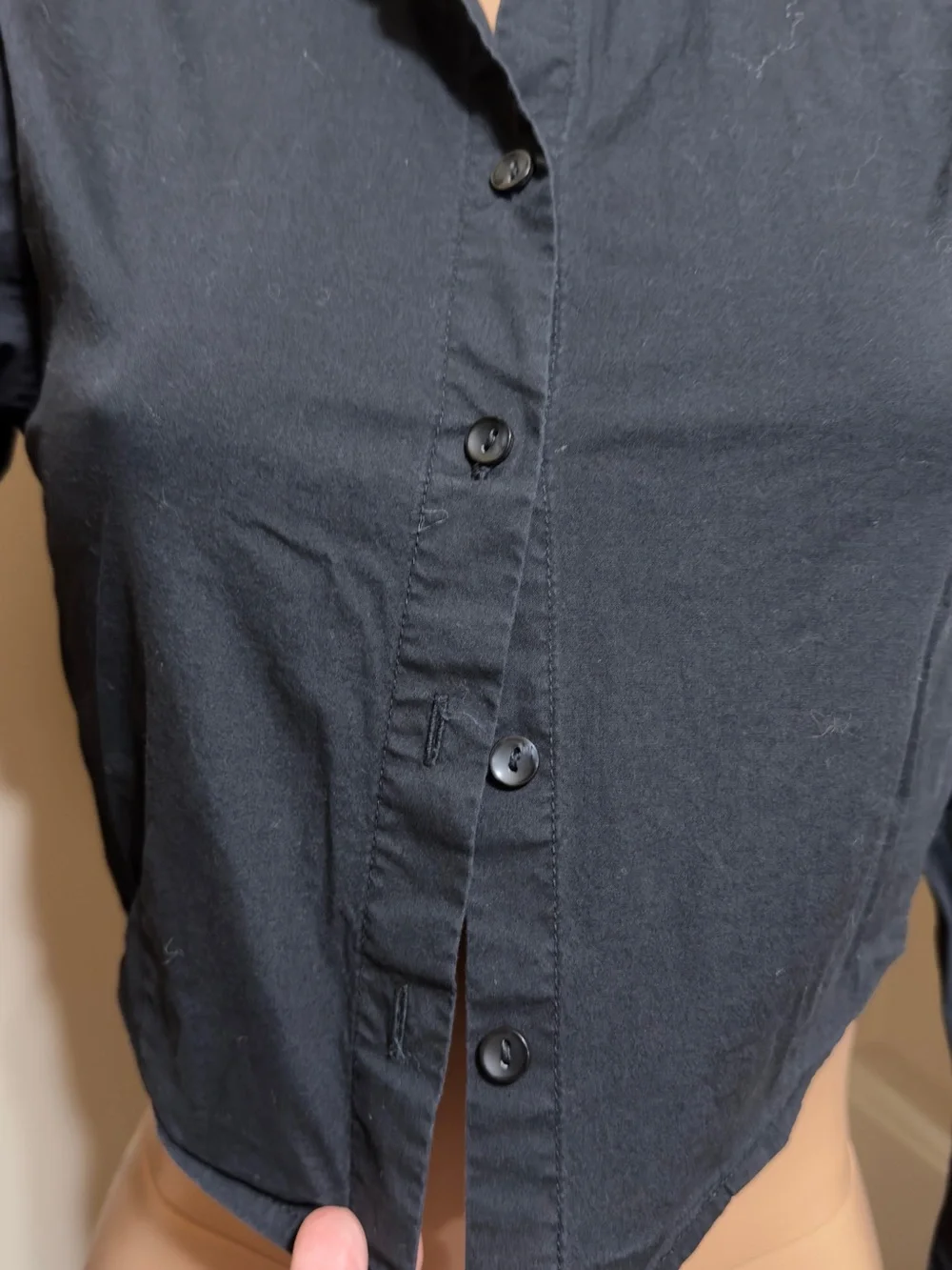 Abercrombie & Fitch Black Cropped Button-Down Shirt